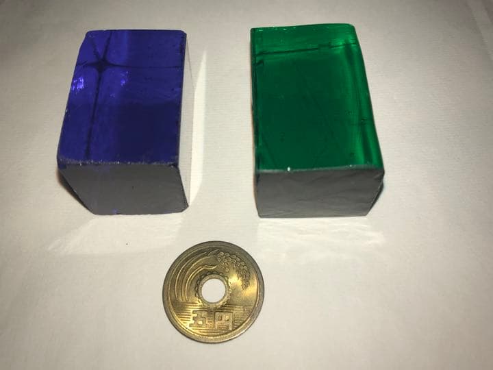 昭和レトロ 名も無き色ガラス パープルとグリーン