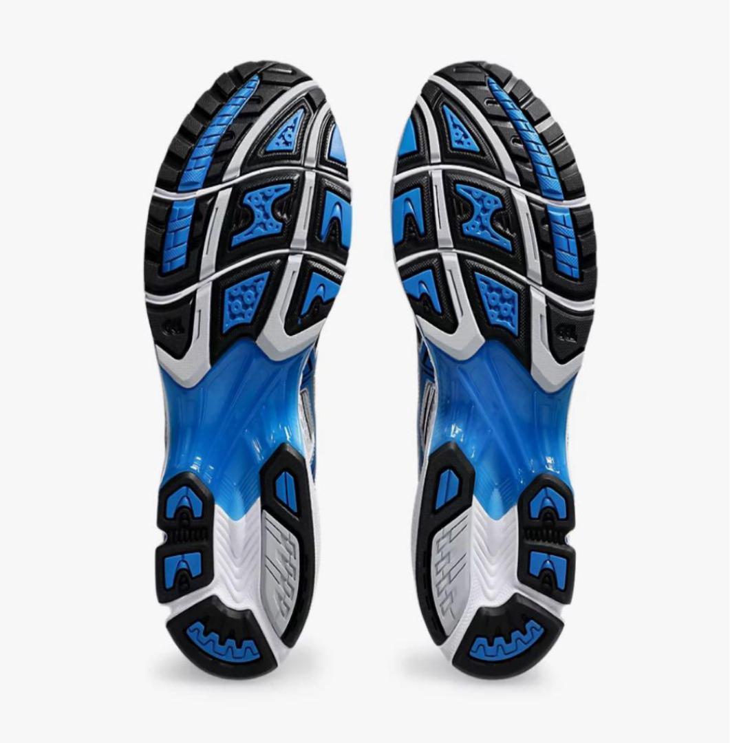 新品 asics GEL-NIMBUS 10.1 ランニングシューズ 28cm