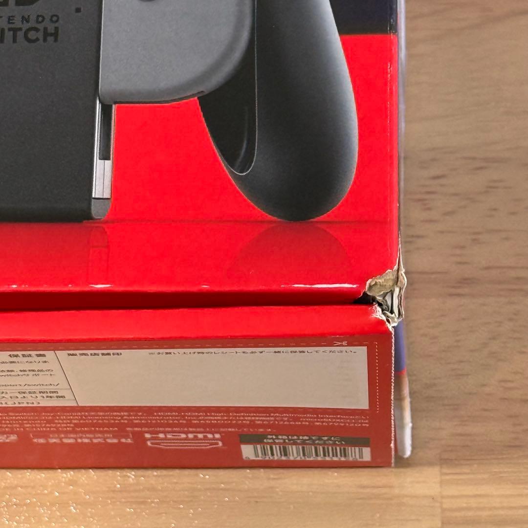 6-151【ほぼ未使用】Switch 本体 新型 グレー 箱付き