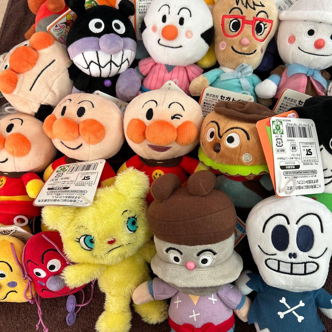 アンパンマン　ぬいぐるみ　新品未使用　タグ付き　ぷりちぃビーンズ　23体