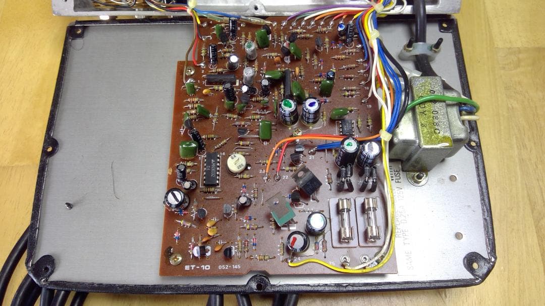 ボス CE-1 Chorus Ensemble　1980年　ビンテージエフェクタ
