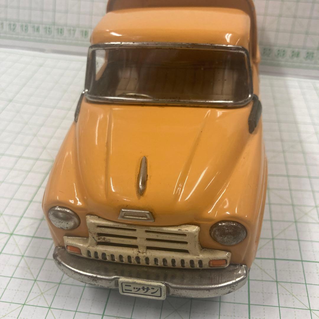 1950年代旧バンダイ赤箱シリーズ、日産ジュニアトラックのブリキスケールミニカー
