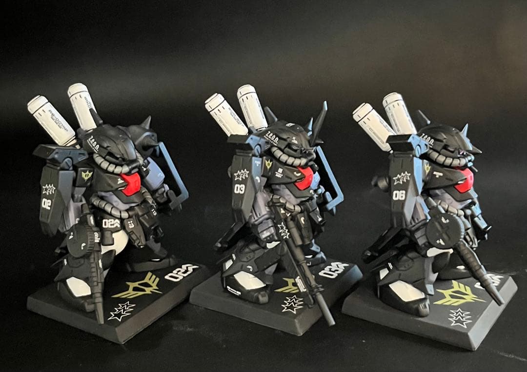 Piko　ガンダムコンバージ　黒い三連星　ザクⅢ改 リペイント