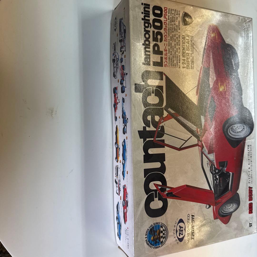 Lamborghini Countach LP500 1/24 プラモデル