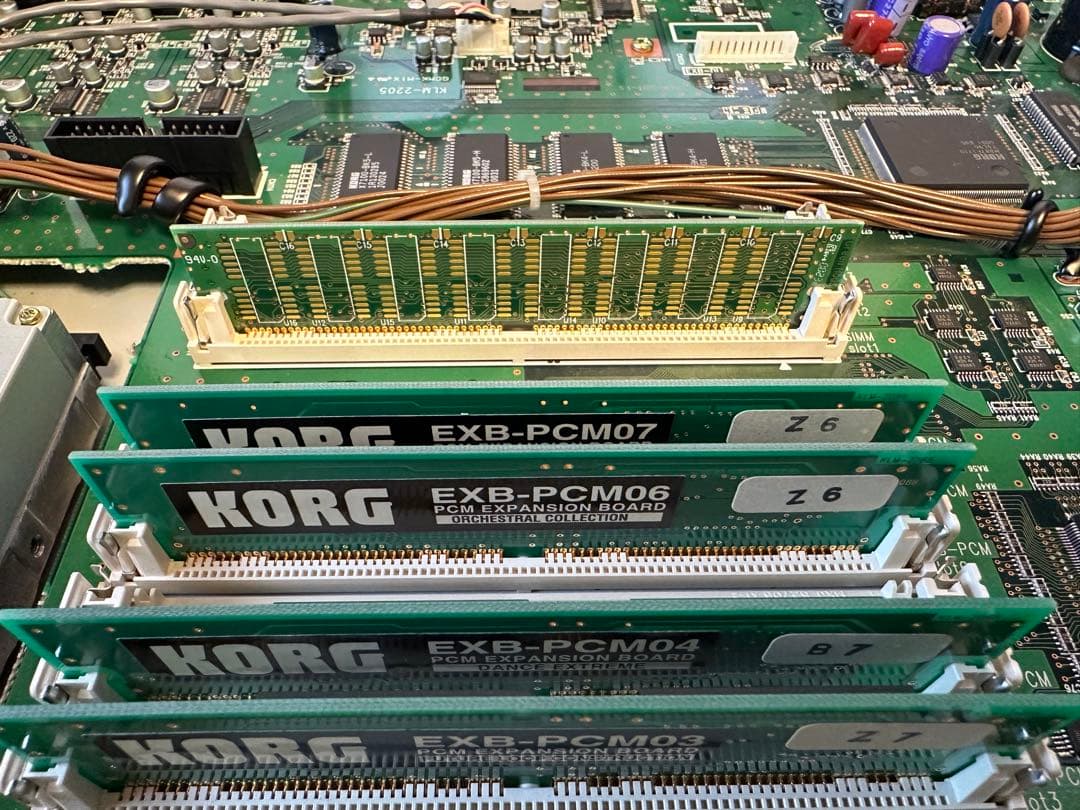 【名機】ビンテージ シンセ KORG TRITON-RACK コルグ トライトン