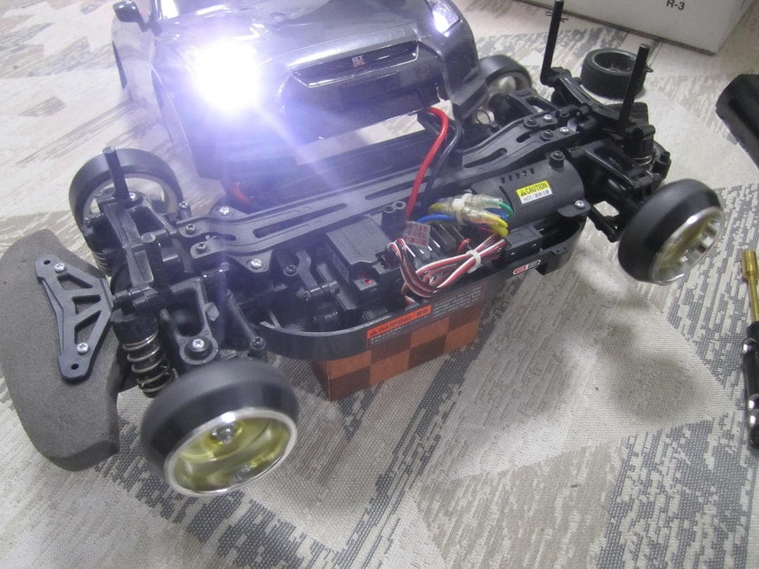 LW仕様 完全動作品 フルセット 1/10 即走行 2.4G スカイライン 送込