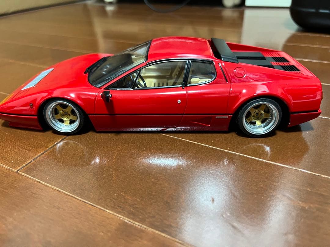 KK-SCALE 1/18 フェラーリ 512 BBi 1981 ローダウン