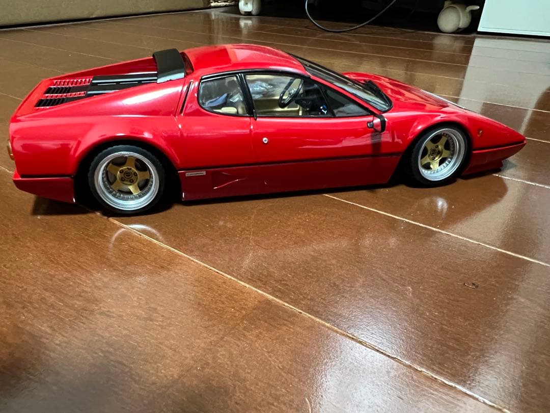 KK-SCALE 1/18 フェラーリ 512 BBi 1981 ローダウン
