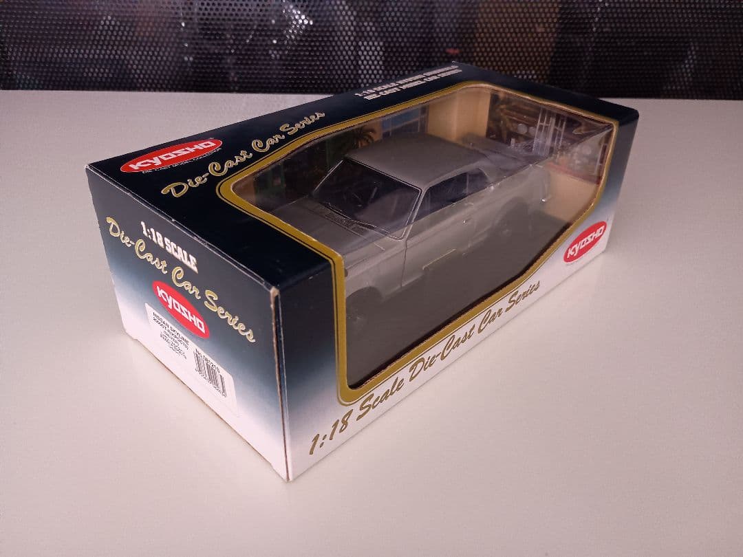京商 日産 ニッサン スカイライン 2000GT-R KPGC10 1/18