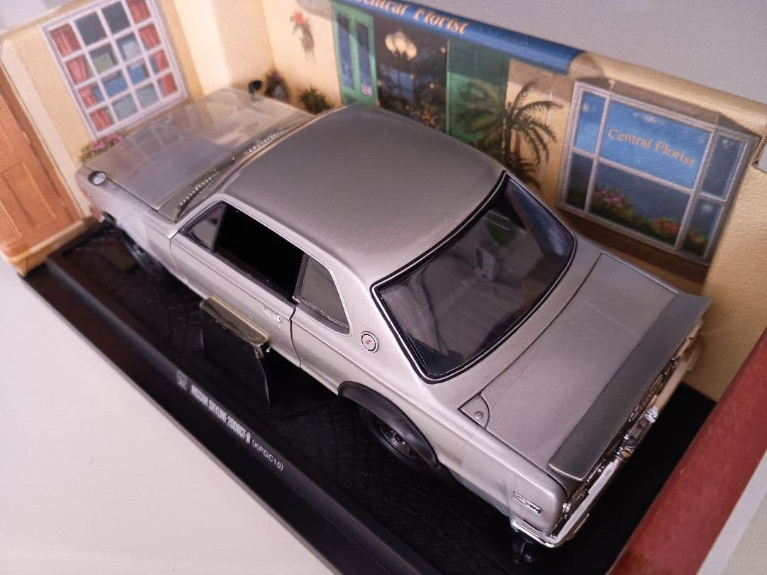 京商 日産 ニッサン スカイライン 2000GT-R KPGC10 1/18