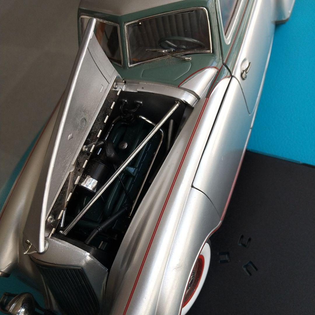 ミニカー 1/18 1933 Pierce-Arrow Silver Arrow