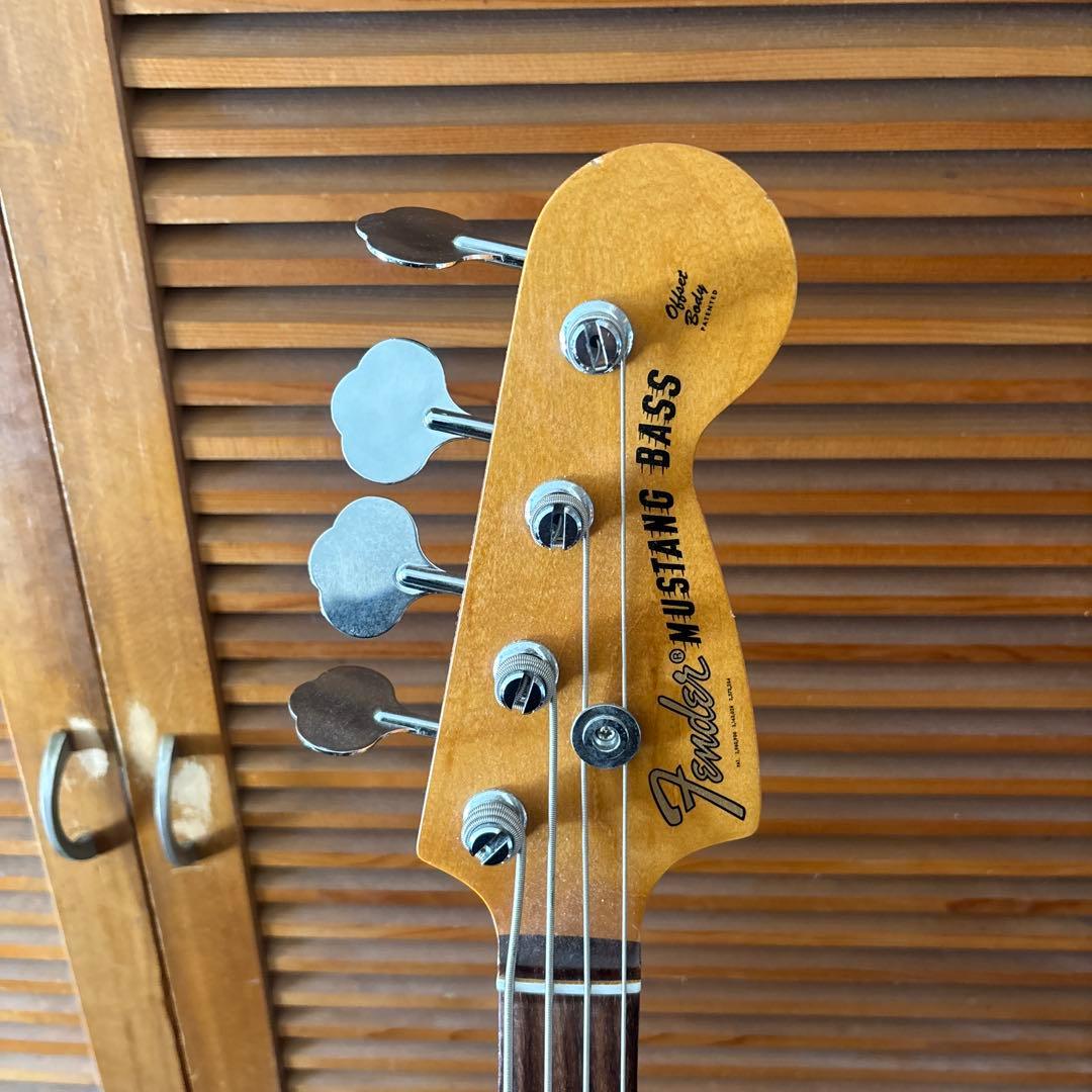 ベース FenderVintera II '70sCompetition Mustang