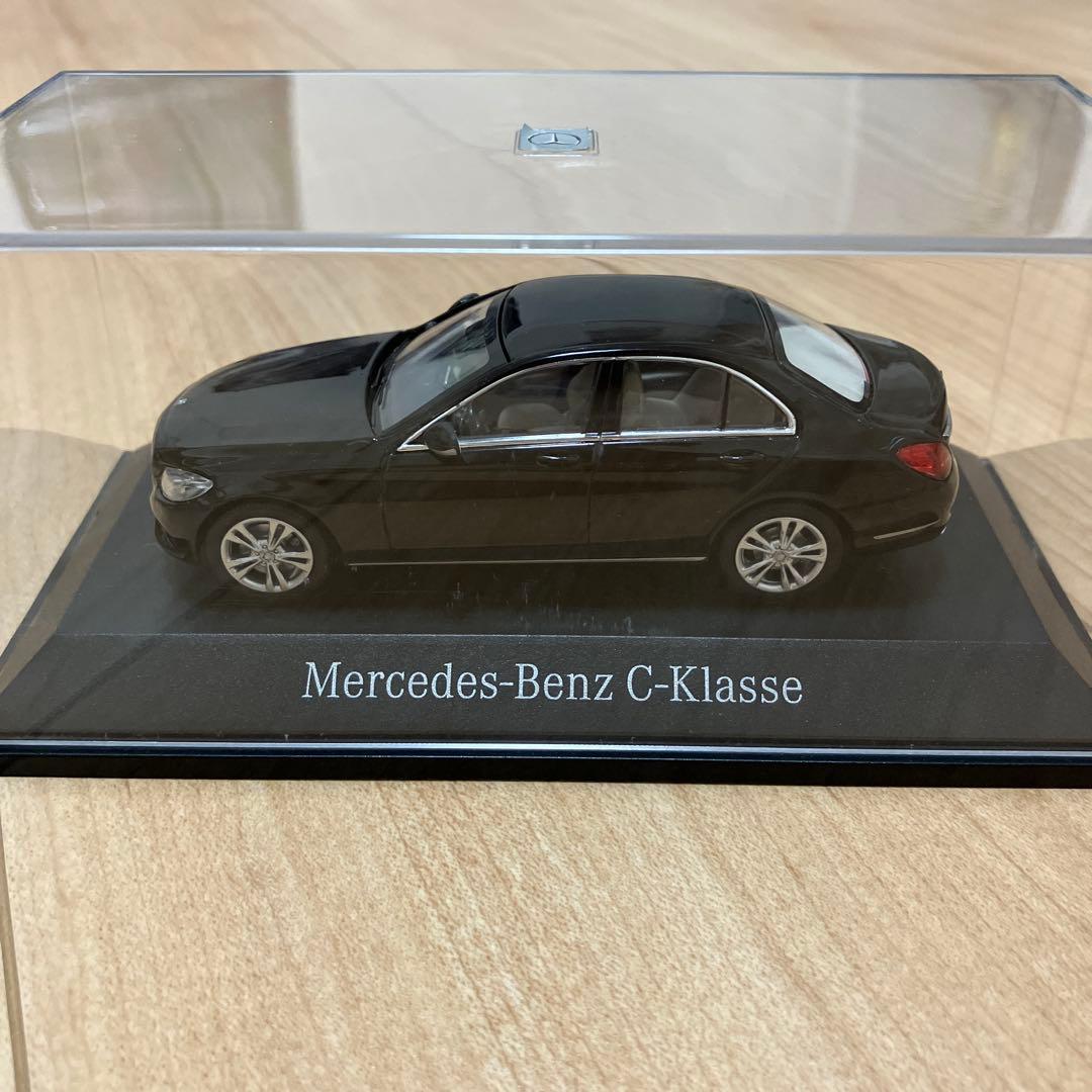 ミニカー　Mercedes-Benz 1/43 ノレブ