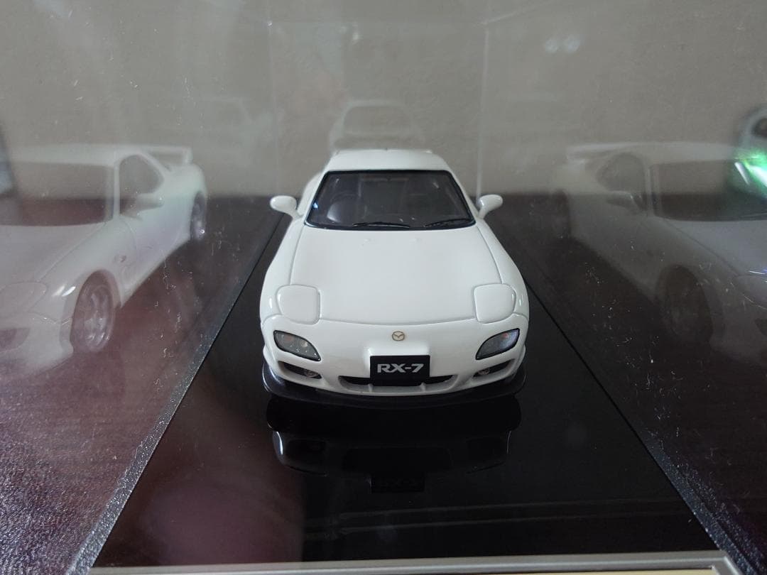 ミニカー Make Up VISION RX-7 (FD3S) Type RS White
