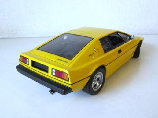 特価 AUTOart (1/18) ロータス エスプリ