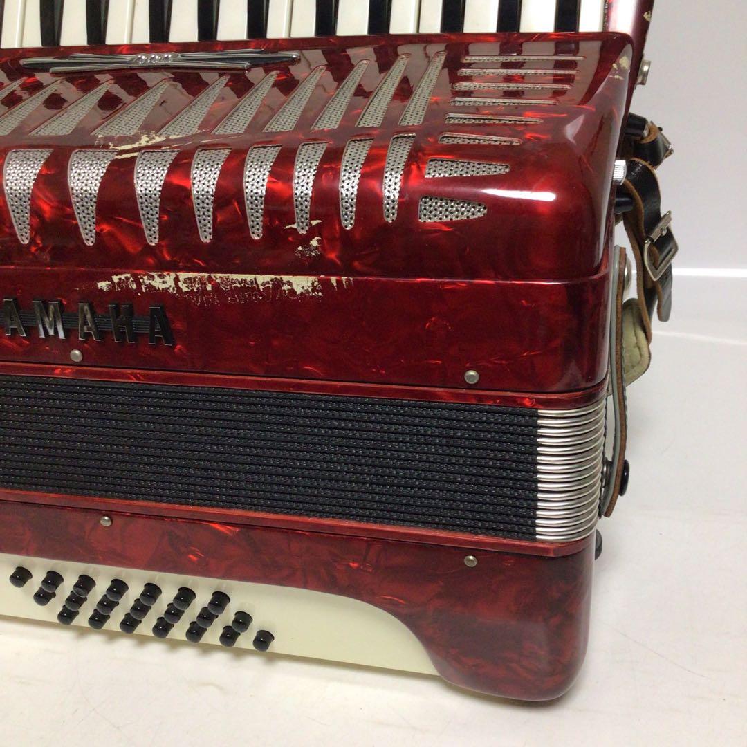 YAMAHA 8905 アコーディオン 32鍵盤　21ベース　モデル　赤