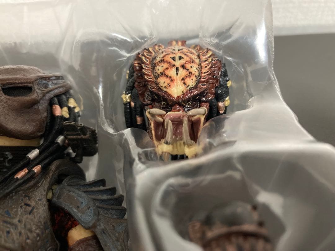 NECA ネカ　プレデター2 シティハンター　プレデター　再販版