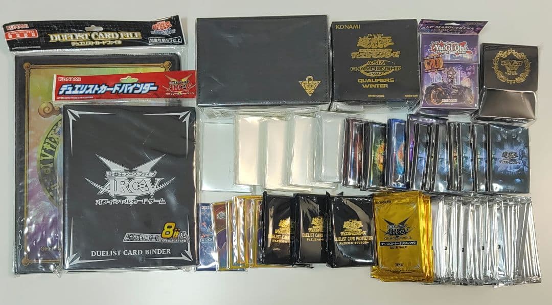 ル*イ様 遊戯王　スリーブ　未開封　158個まとめ売り+他未開封品多数