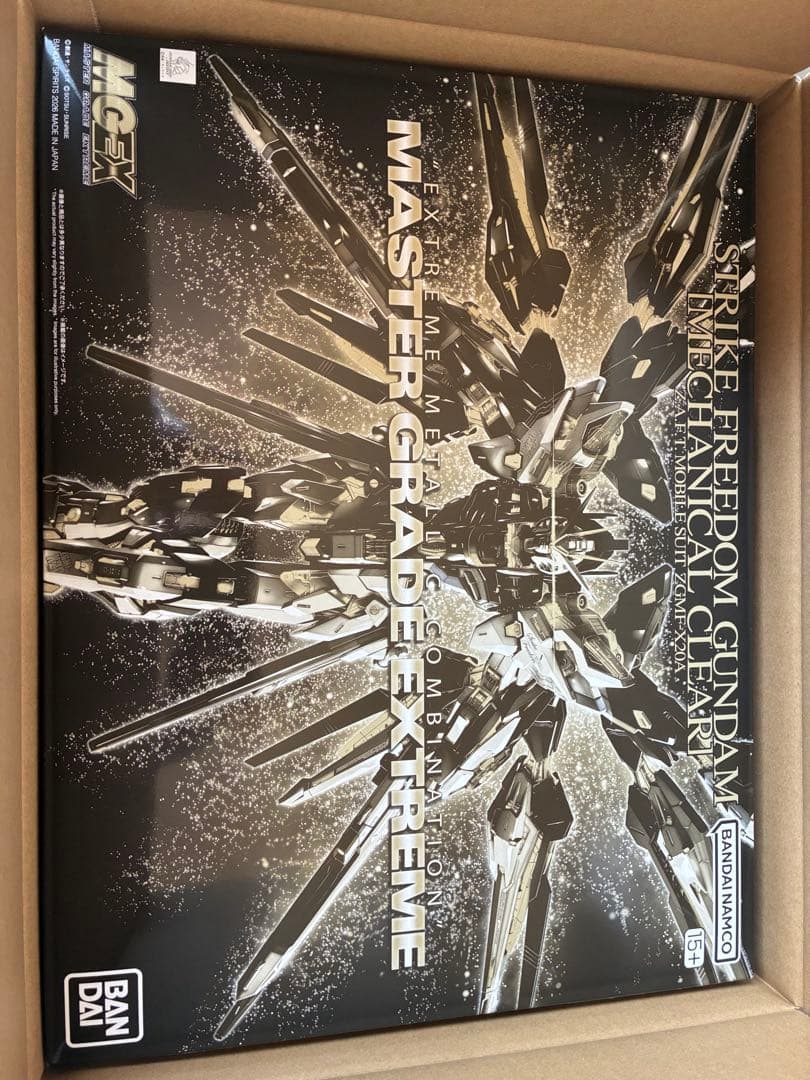 MGEX 1/100 ストライクフリーダムガンダム [メカニカルクリア]新品