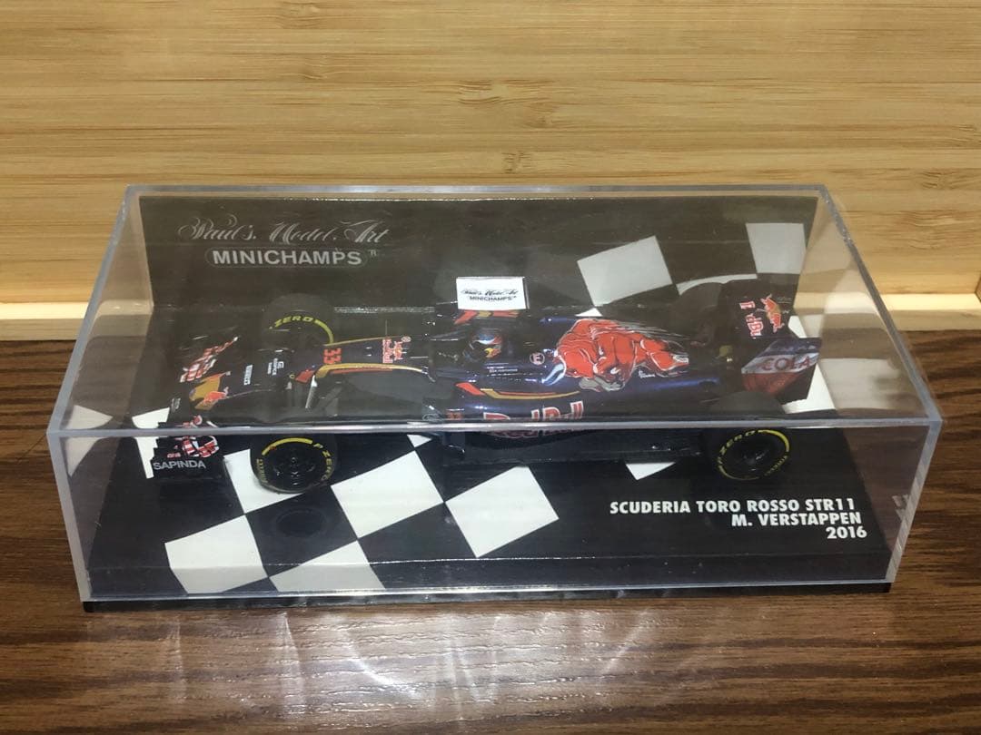 ミニチャンプス1/43 スクーデリトロロッソSTR11 M.フェルスタッペン