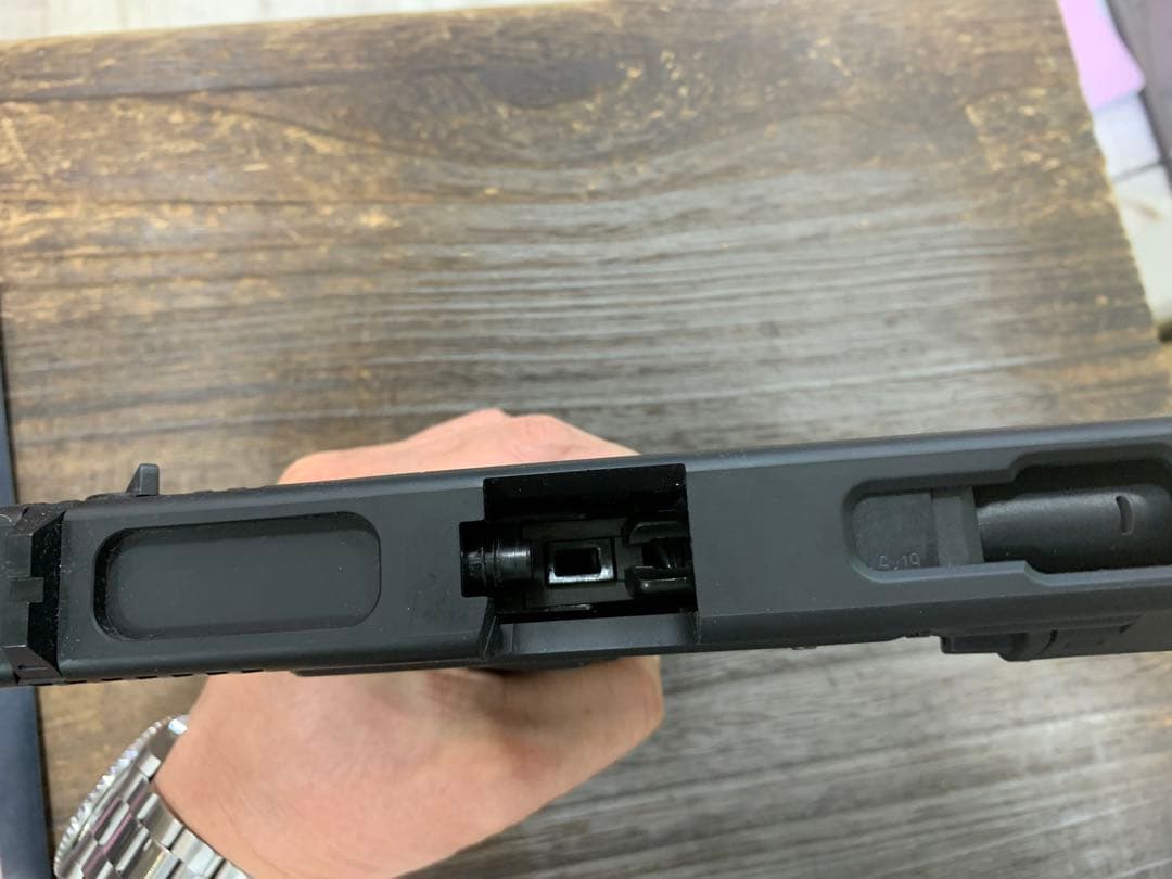 東京マルイ Glock 18Cレーザーサイト付き