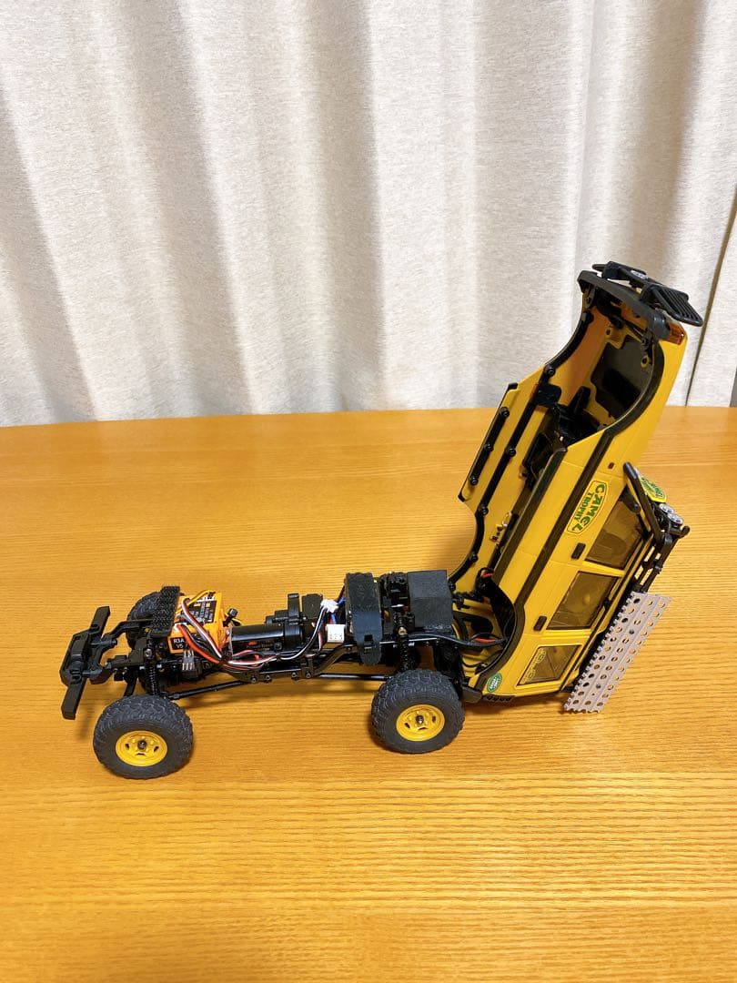 FMS ラジコン　DISCOVERY 1/24 ランドローバー fcx24m