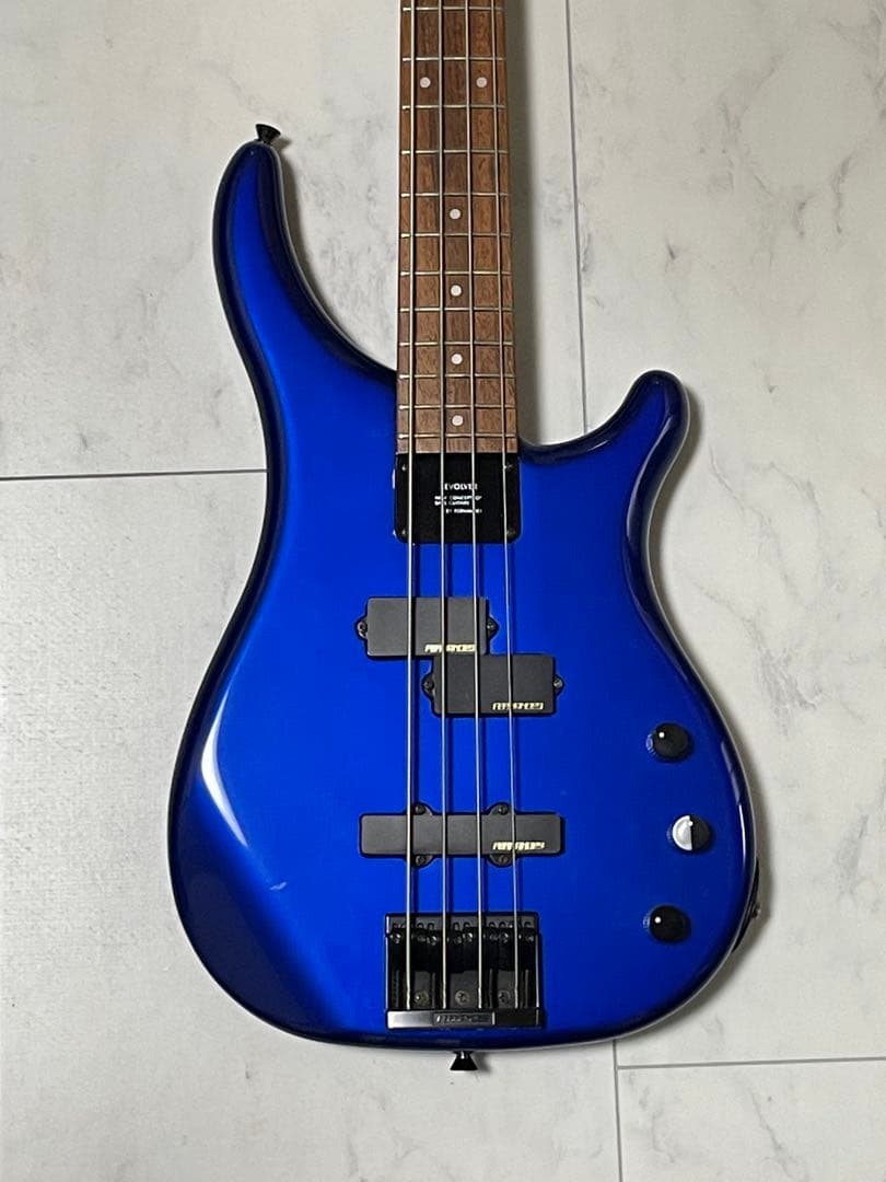 フェルナンデス　FERNANDES REVOLVER エレキベース