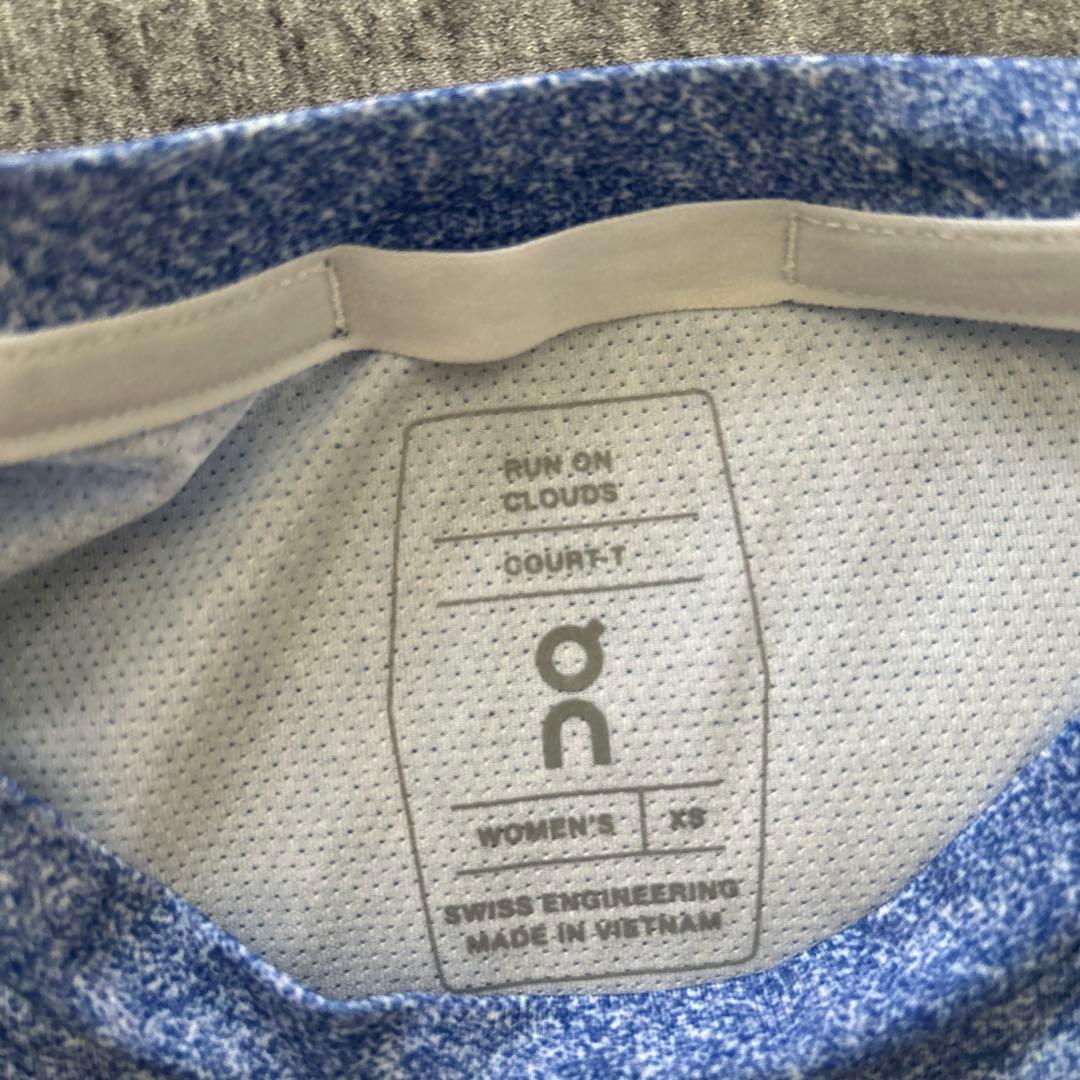On Court-T テニス　ウェア Tシャツ　XS レディース
