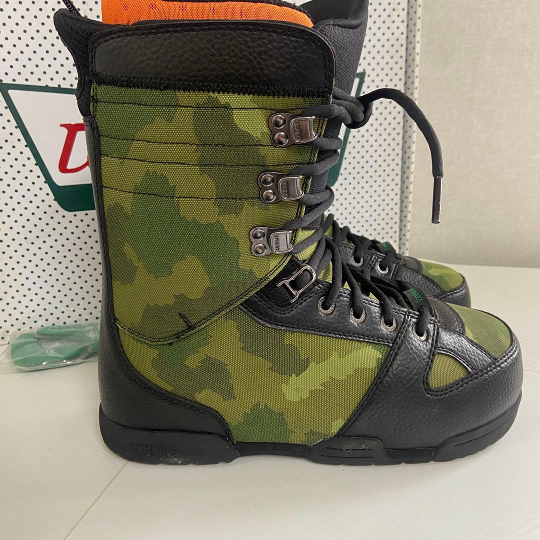新品・未使用⭐️CELSIUS スノーボードブーツ27.5cm 迷彩