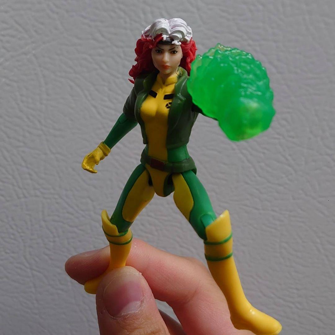 X-MEN　97　4インチ　フィギュア　マーベルレジェンド