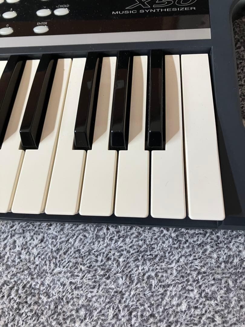 X50 シンセサイザー　中古　箱、説明書あり