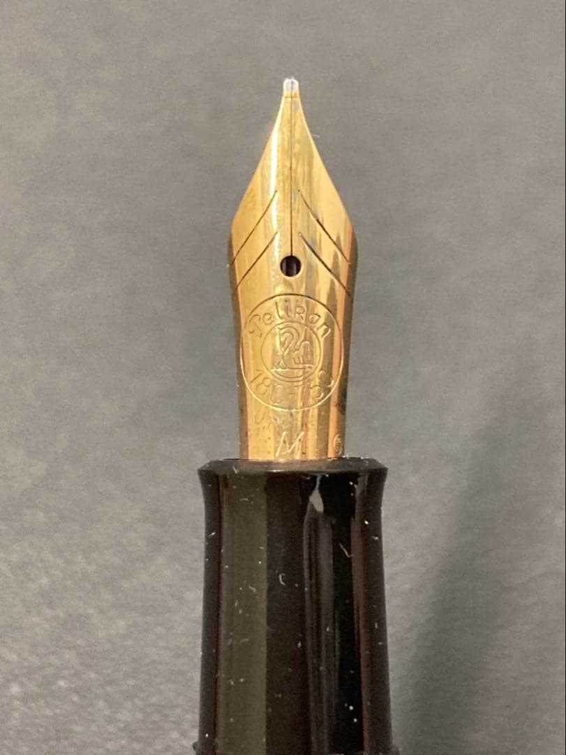 【極美品!】 pelicanペリカン万年筆トレドM700
