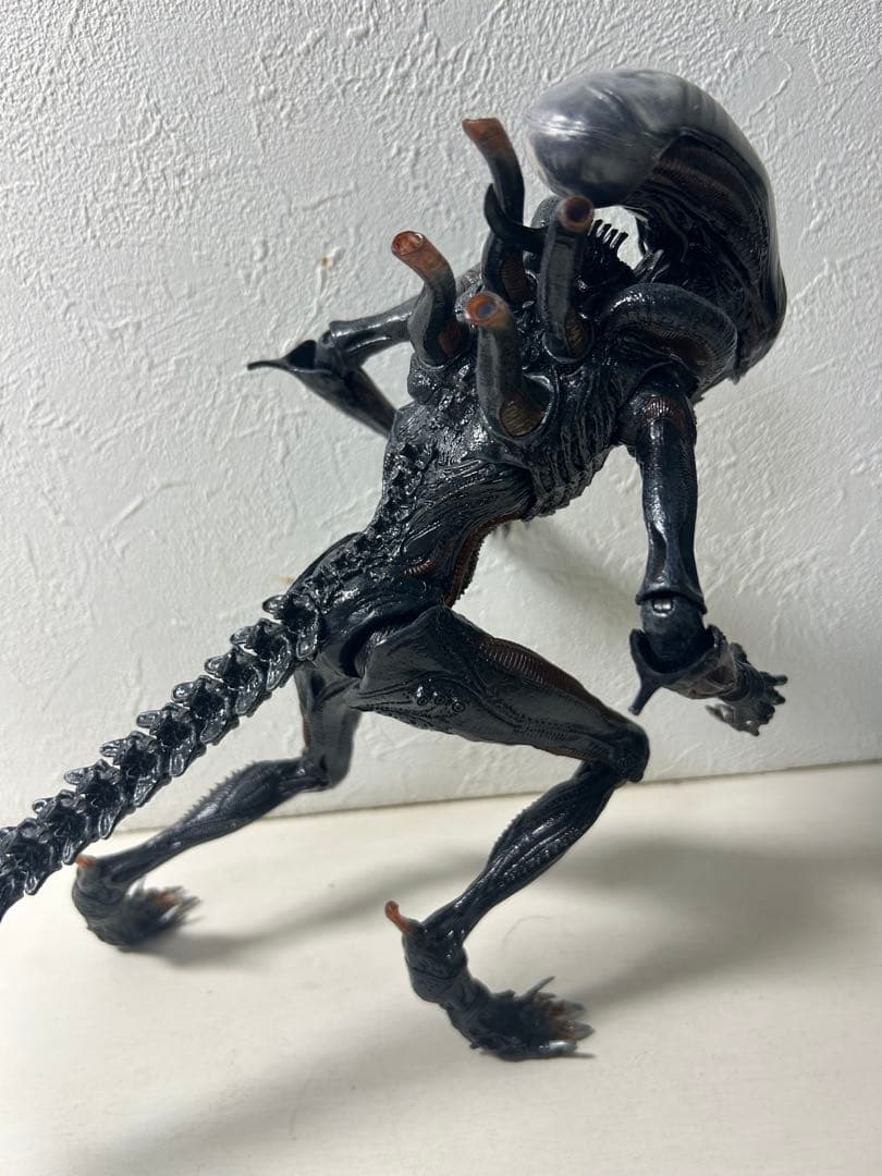 NECA ネカ スコーチドゼノモーフ エイリアン ロムルス フィギュア