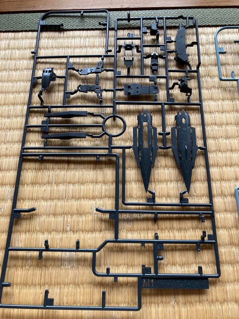 訳あり　1/100 バルバトス　第6形態　ハイレゾリューションモデル　ガンプラ