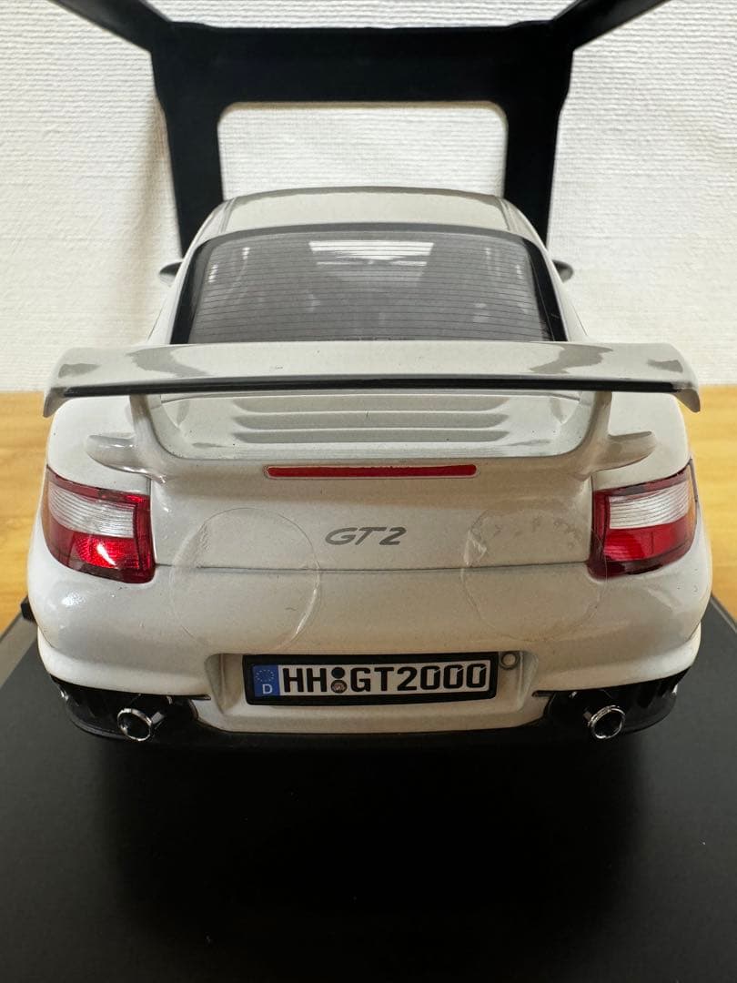 【NOREV】1/18 PORSCHE 911 GT2