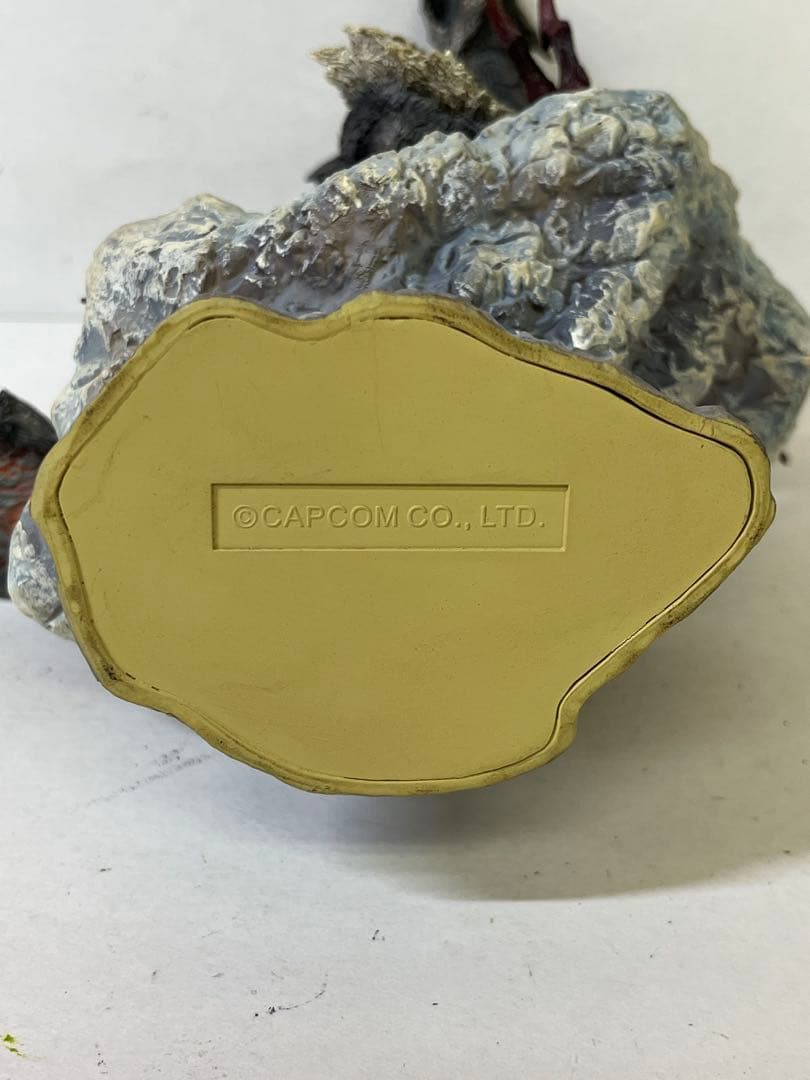 ニ*生様 K687 モンスターハンター 獄狼竜 ジンオウガ 亜種 カプコンフィギ