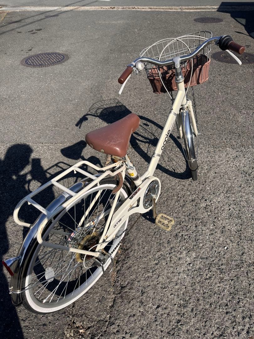 24インチamieシティサイクル 自転車　前カゴ付き