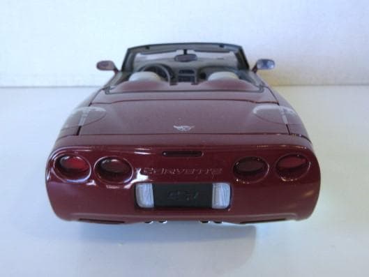AUTOart 1/18 コルベット 50周年記念モデル