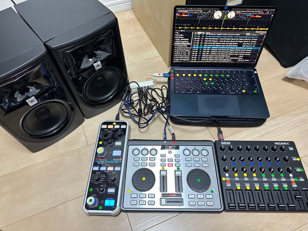 DJ（JBL MIXEDGE Vestax VFX1 AKAI MIDIMIX）