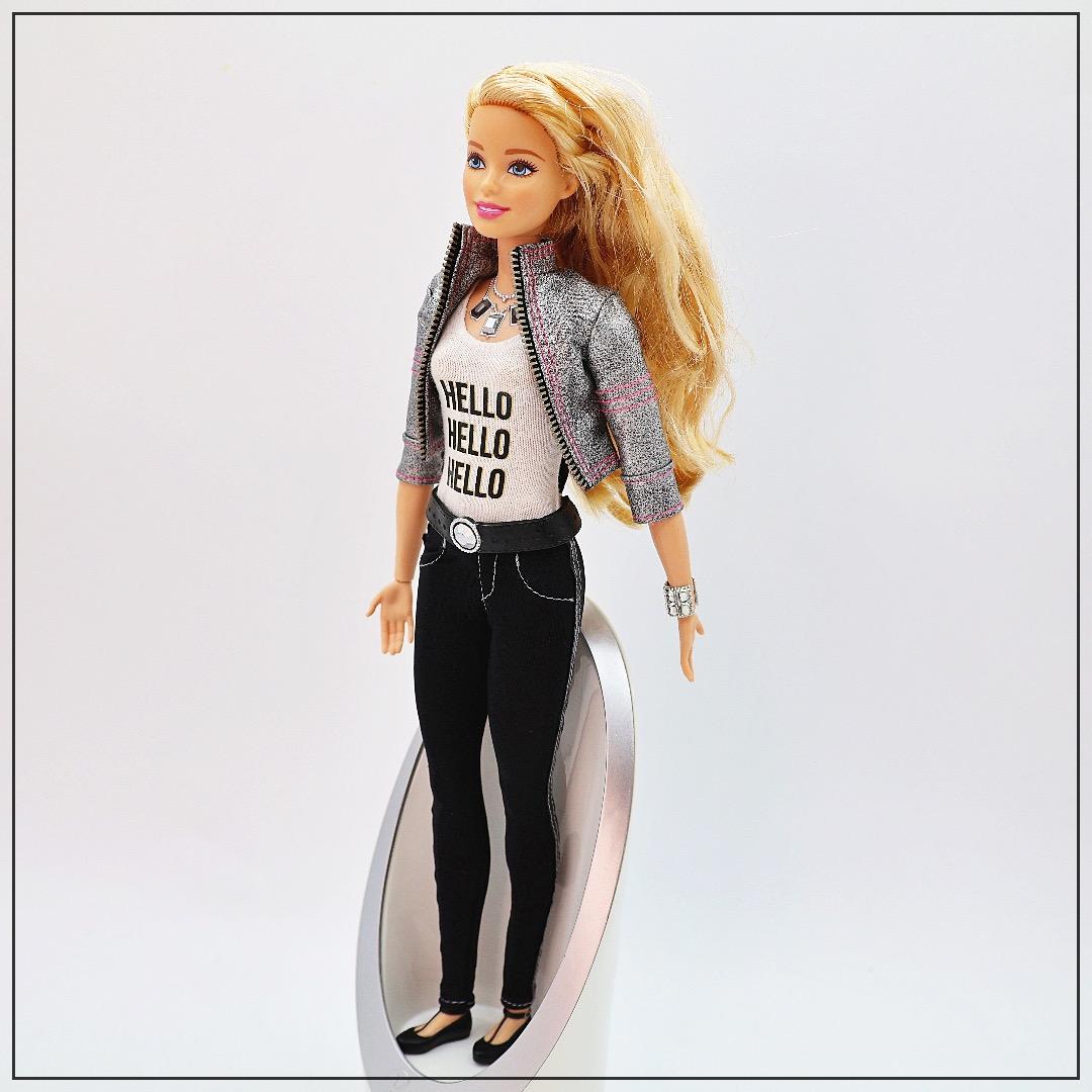 バービー人形｜ハローバービー（Hello Barbie）AIおしゃべり人形