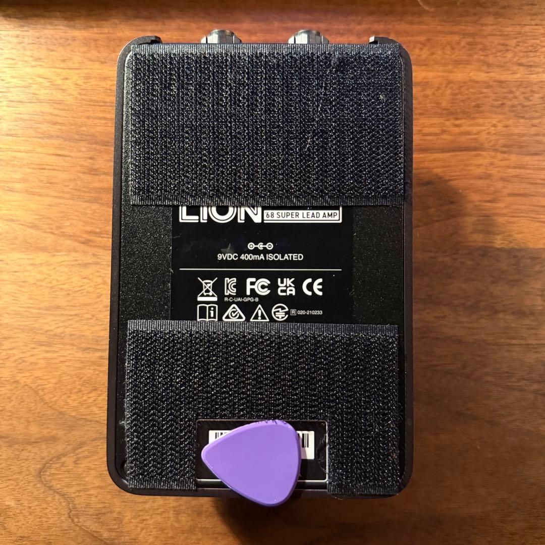 ギター UAFX LION