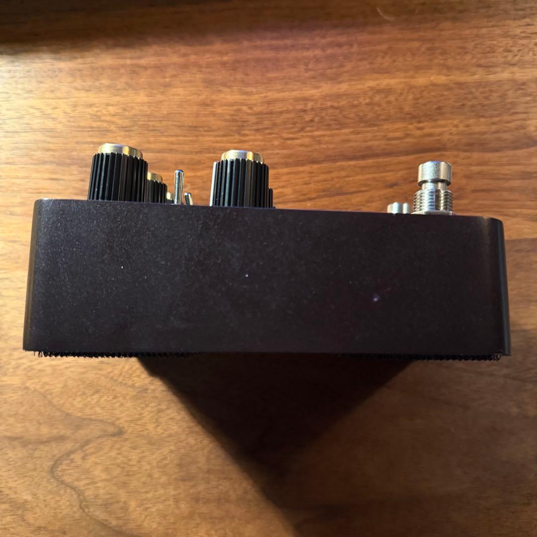 ギター UAFX LION