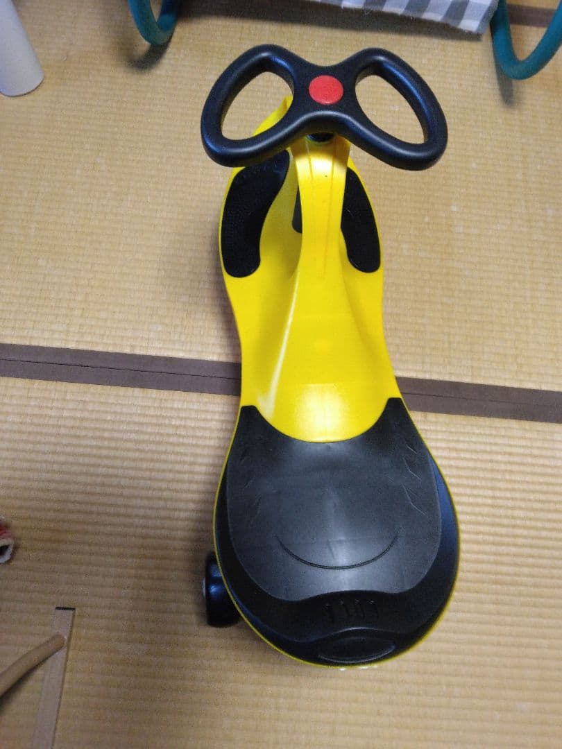 三輪車 黄色