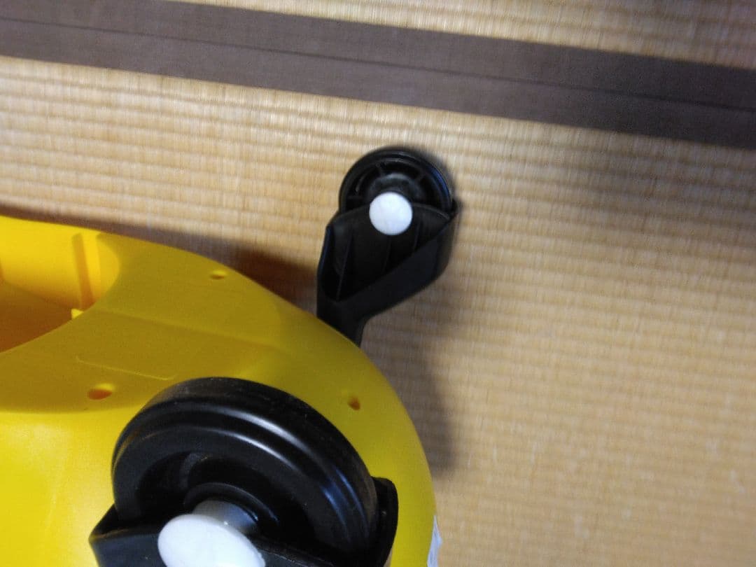 三輪車 黄色