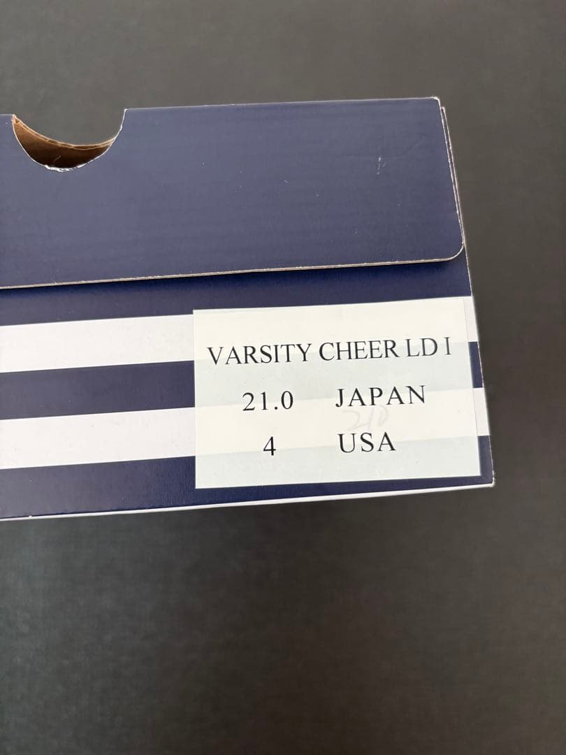 【‼️値下げ‼️】チアシューズ　varsity 21.0cm