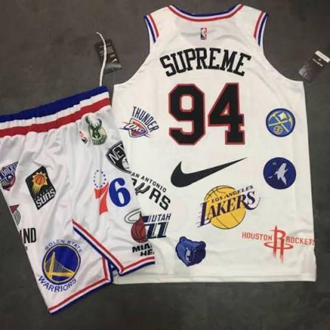 supreme×NIKEセットアップ