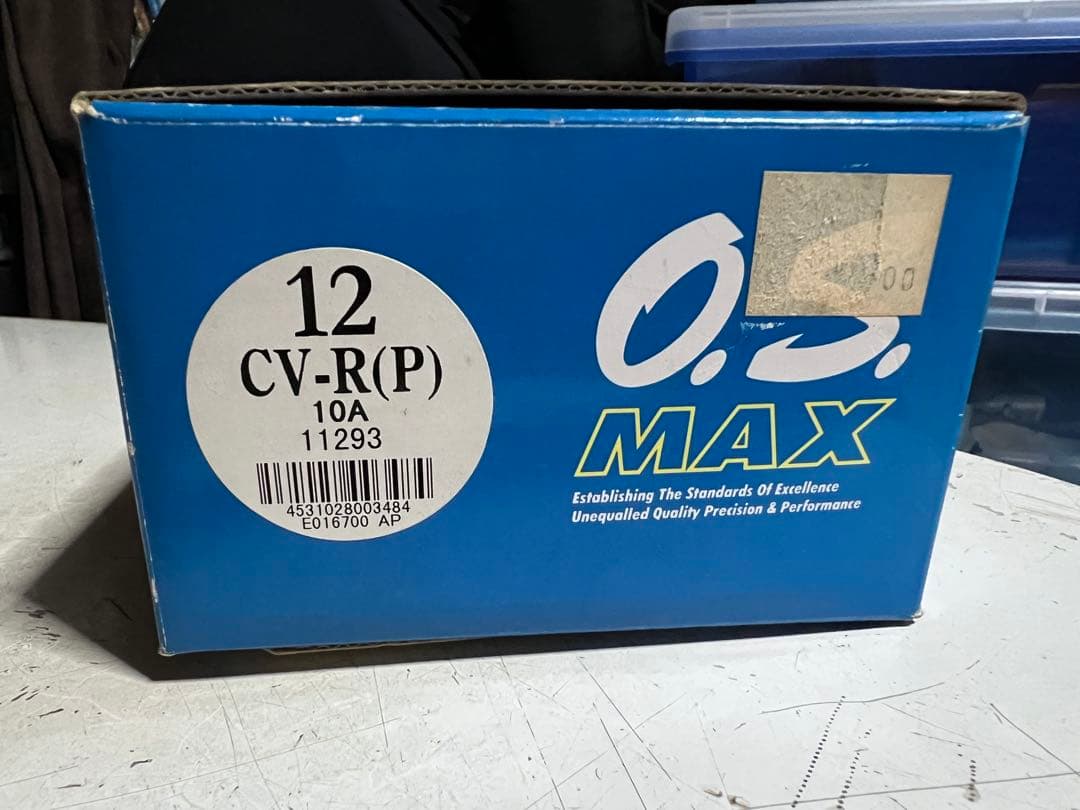 S*5様 未使用品　小川精機O.S MAX12CV-R(P) 1/10ラジコン車