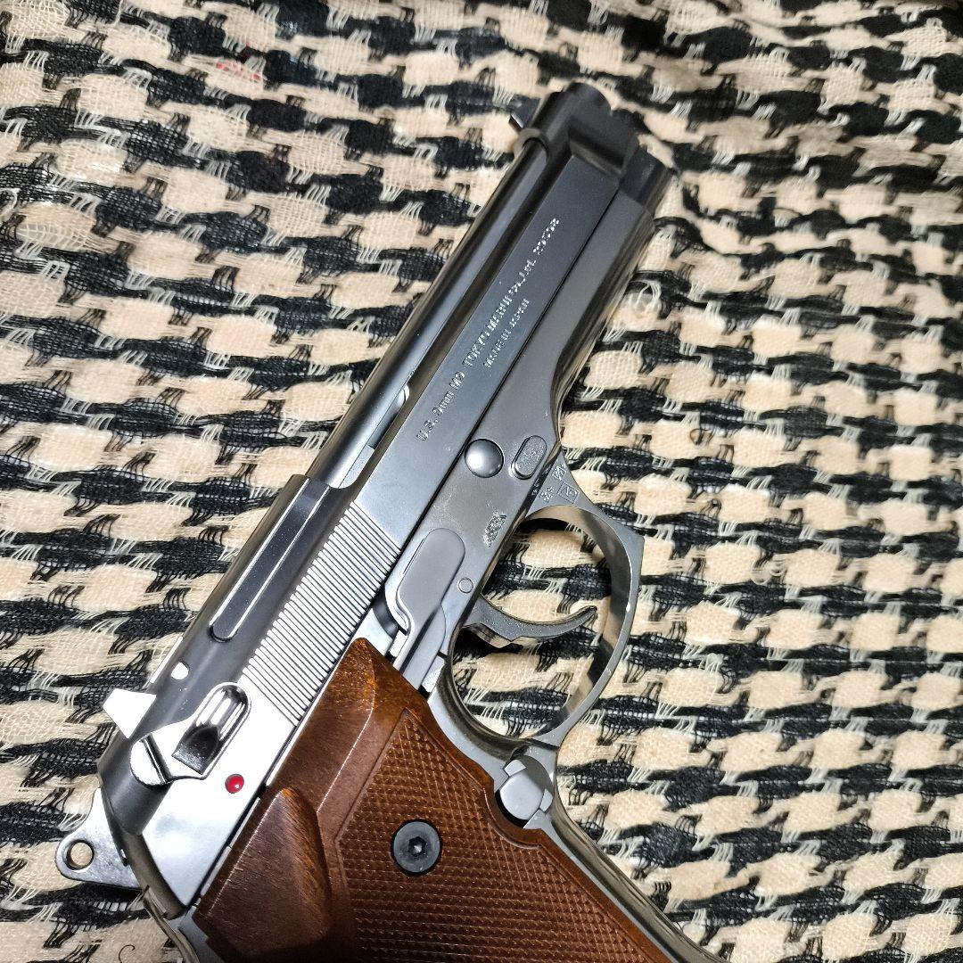 東京マルイ製　M92F　ステンレスモデル　ウッド調グリップ　状態良好