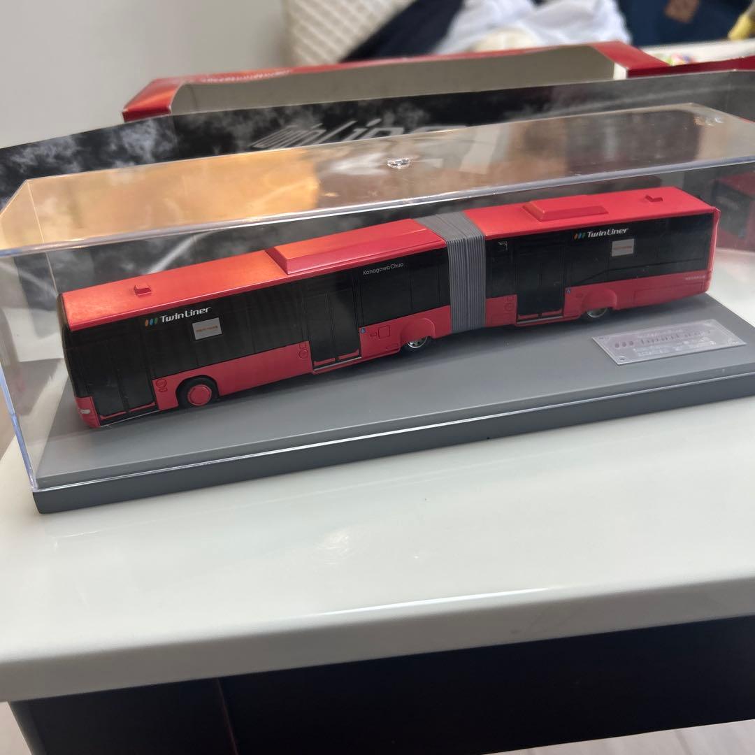 【未開封箱入り】ツインライナー　神奈中バス模型