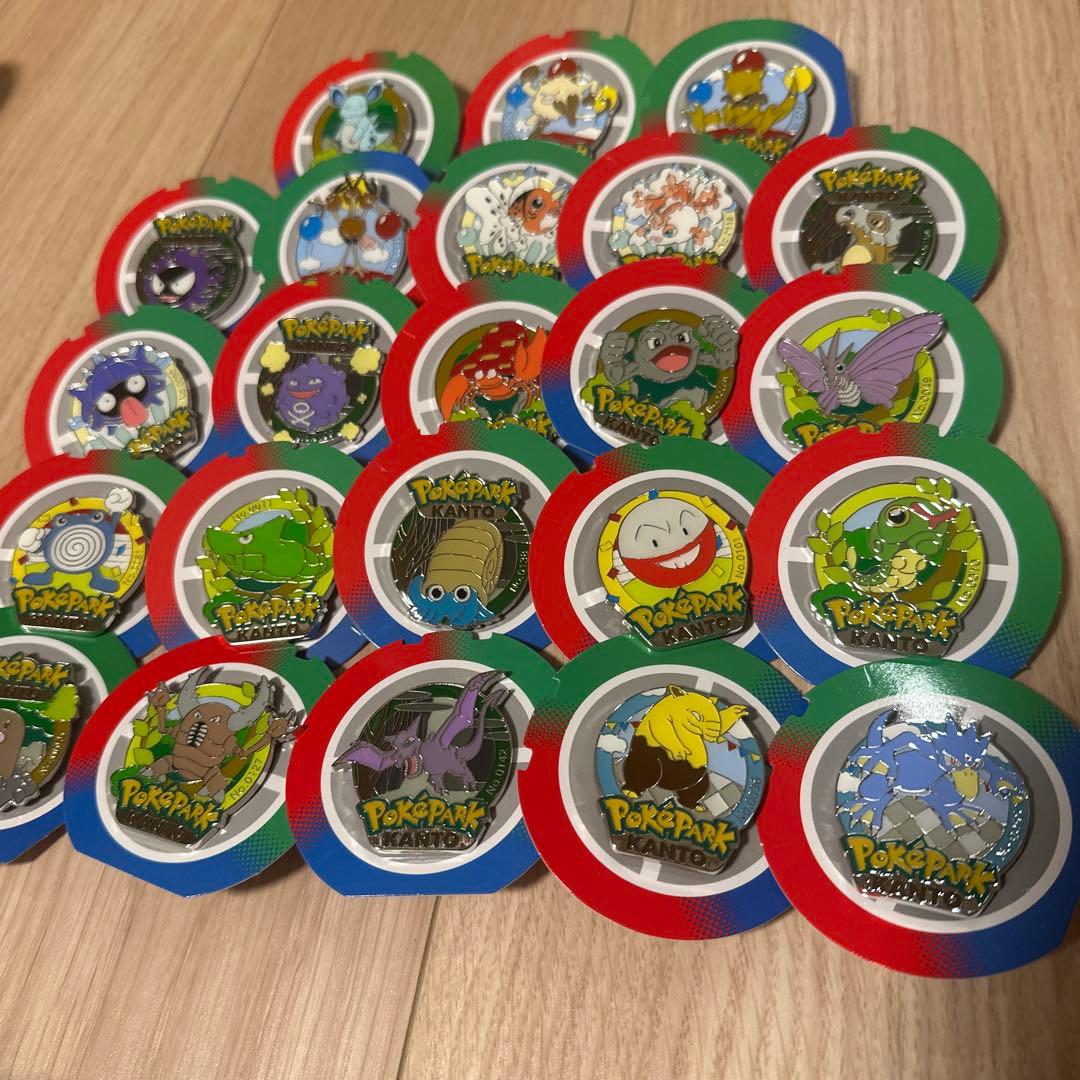 ポケパーク　ポケパークカントー　ランダムピンバッジ18個セット　被りなし